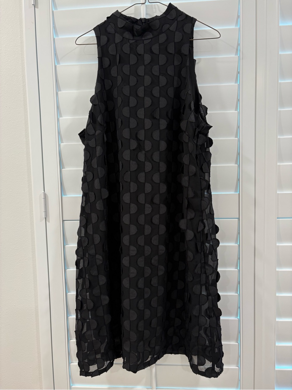 Black Sleeveless Polka-Dot Midi Dress - Picture 2 of 7
